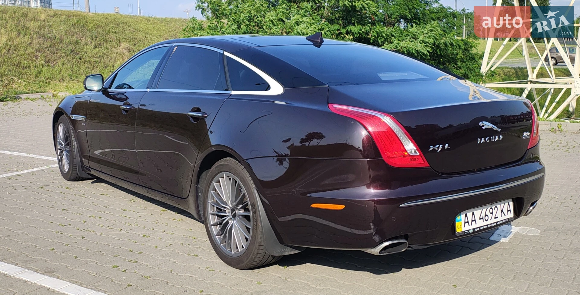 2013 Jaguar XJ - мініатюра 13