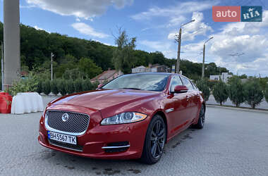 Седан Jaguar XJ 2013 в 