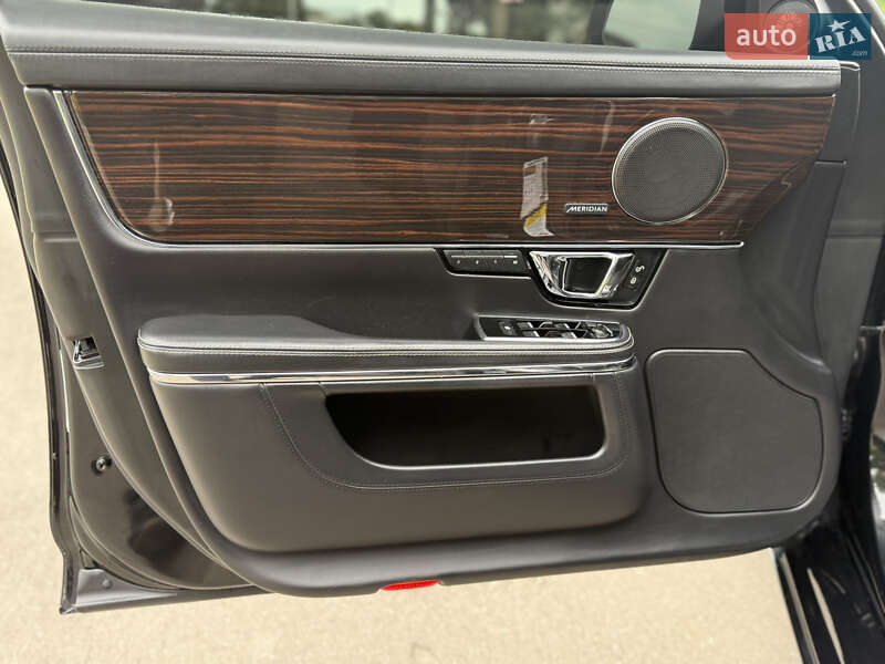 Седан Jaguar XJ 2014 в Борисполе