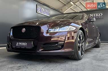 Седан Jaguar XJ 2016 в 