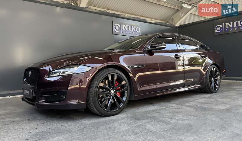 Седан Jaguar XJ 2016 в Киеве