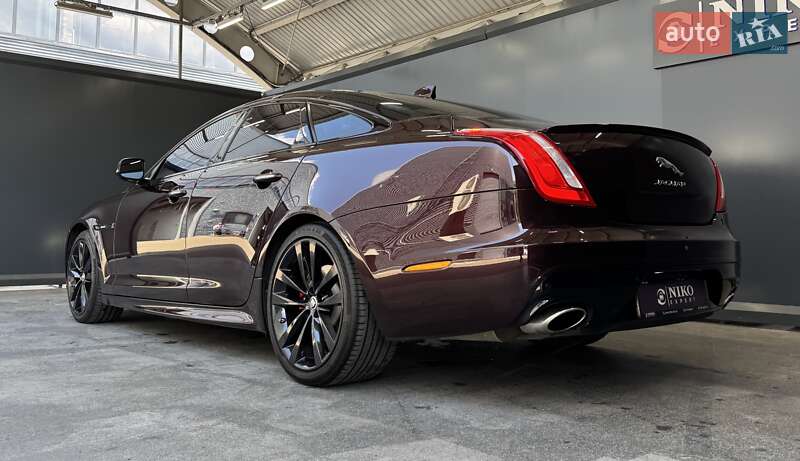 Седан Jaguar XJ 2016 в Киеве