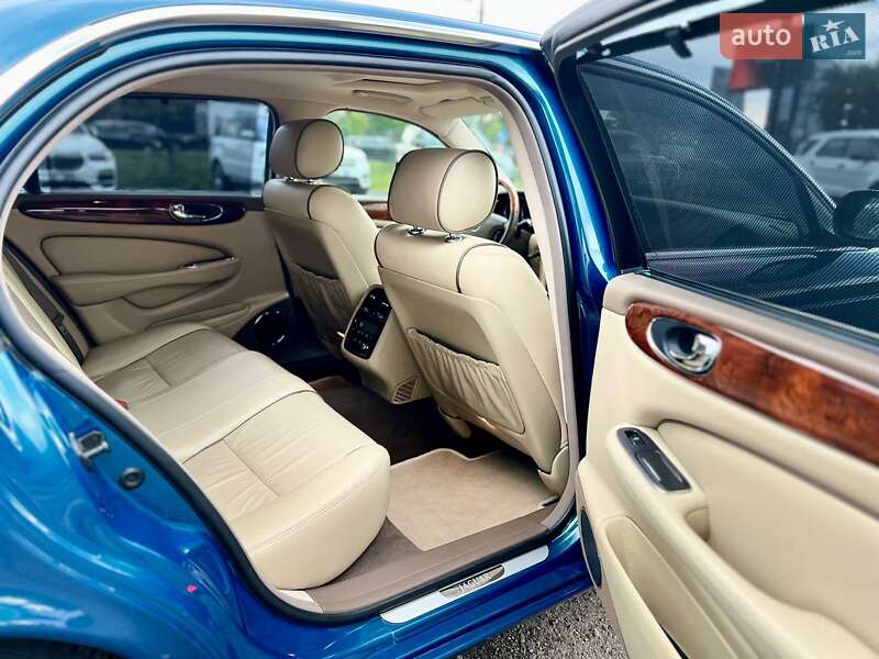 Седан Jaguar XJ 2007 в Киеве