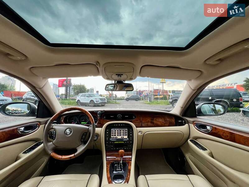 Седан Jaguar XJ 2007 в Киеве