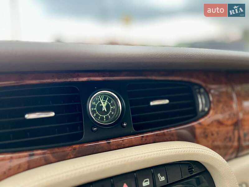 Седан Jaguar XJ 2007 в Киеве