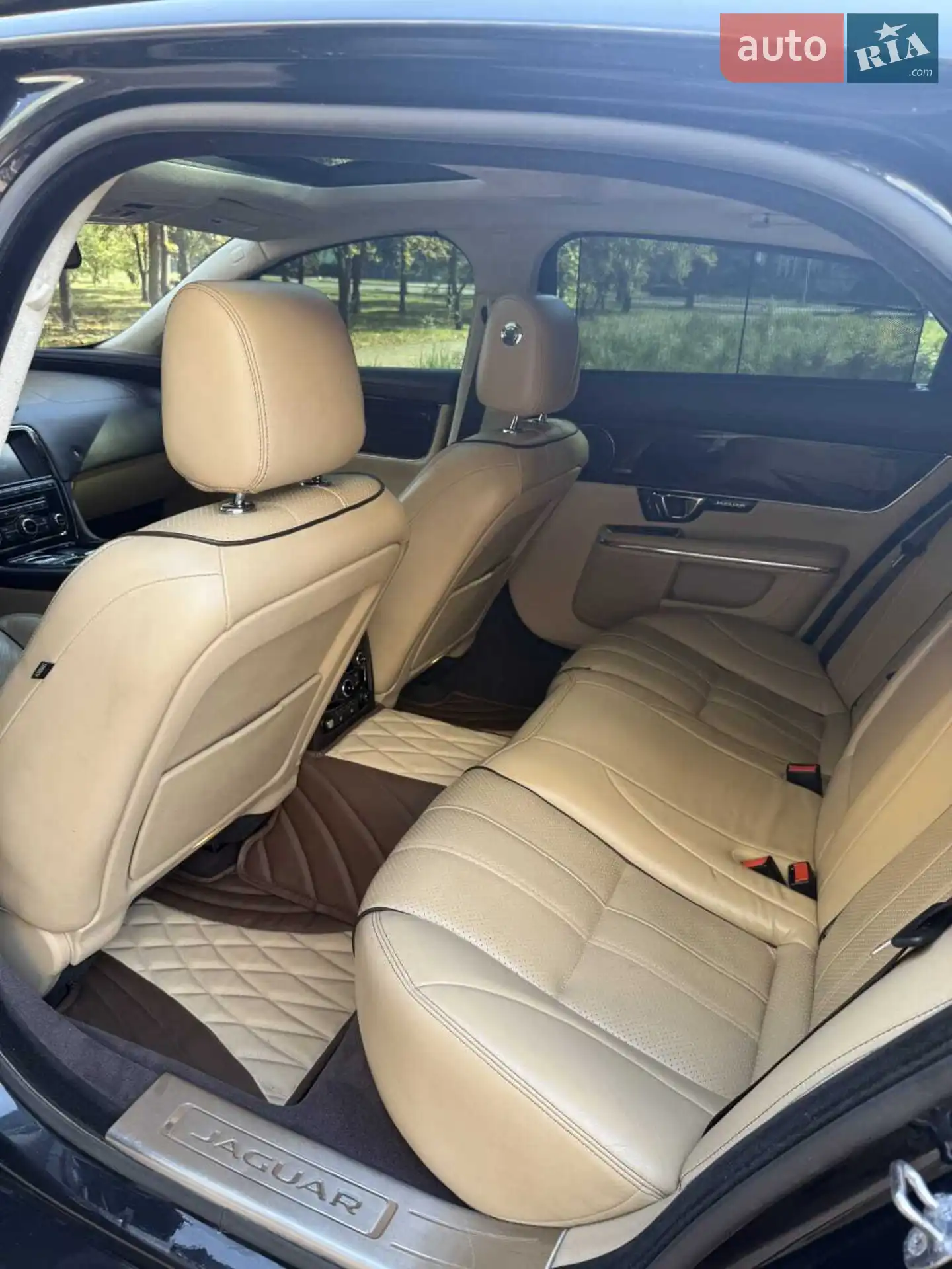 2015 Jaguar XJ - мініатюра 23