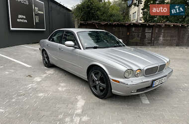 Седан Jaguar XJ 2003 в Ивано-Франковске