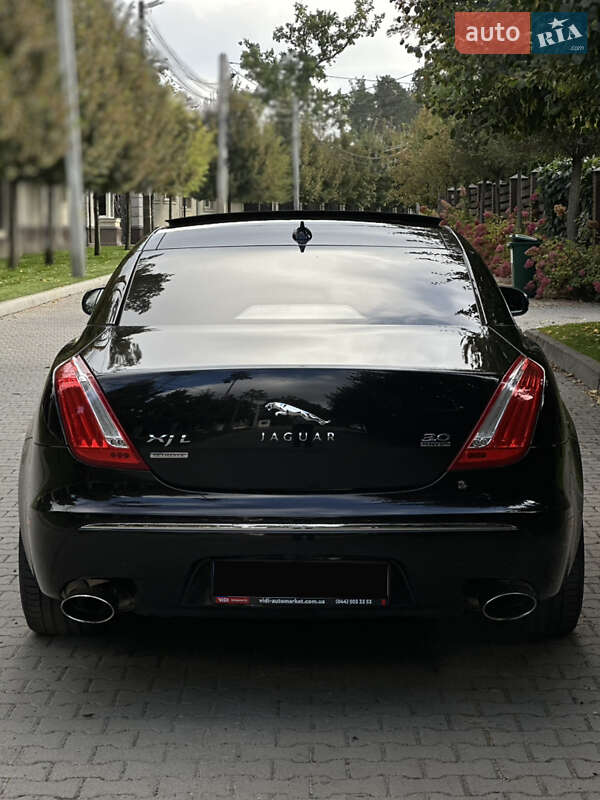Седан Jaguar XJ 2013 в Києві