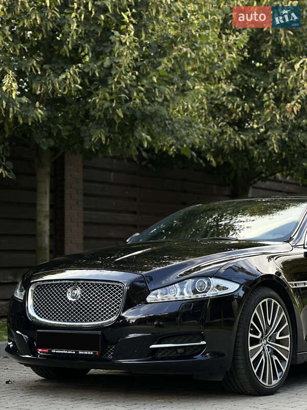 Седан Jaguar XJ 2013 в Києві