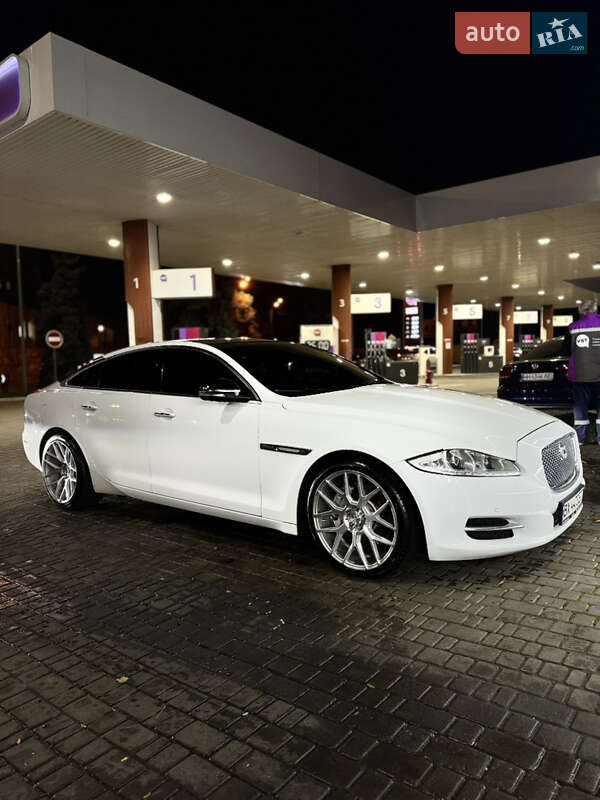 Седан Jaguar XJ 2011 в Одессе