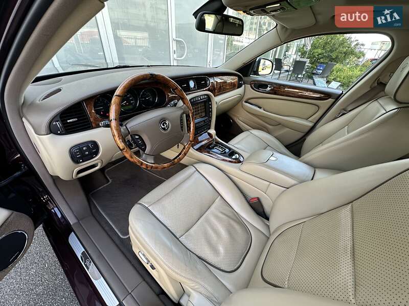 Седан Jaguar XJ 2008 в Киеве