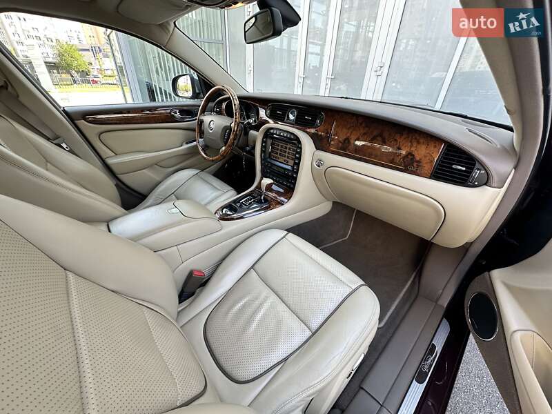Седан Jaguar XJ 2008 в Киеве