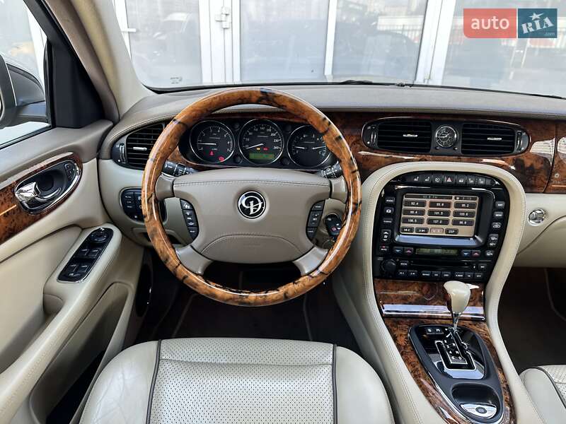 Седан Jaguar XJ 2008 в Киеве