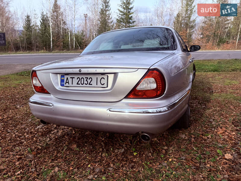 Седан Jaguar XJ 2003 в Ивано-Франковске