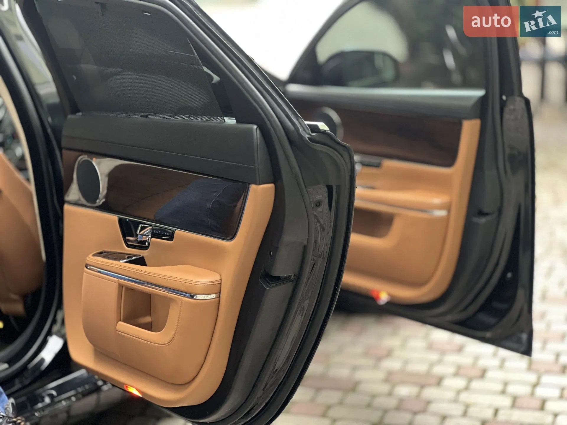 2010 Jaguar XJ - мініатюра 37