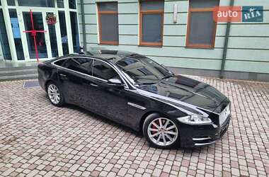 Седан Jaguar XJ 2010 в Хусте