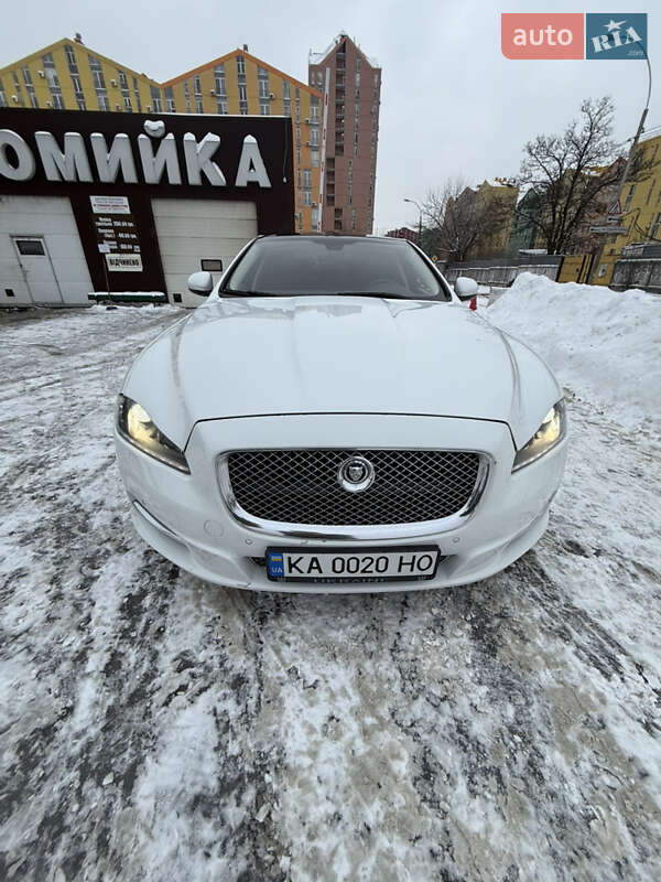 Седан Jaguar XJ 2013 в Слов'янську