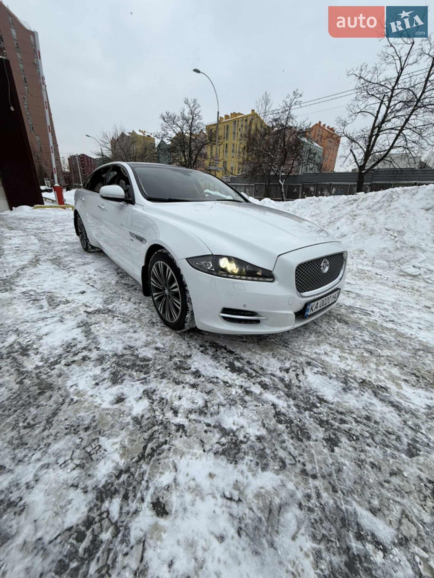 2013 Jaguar XJ - мініатюра 4