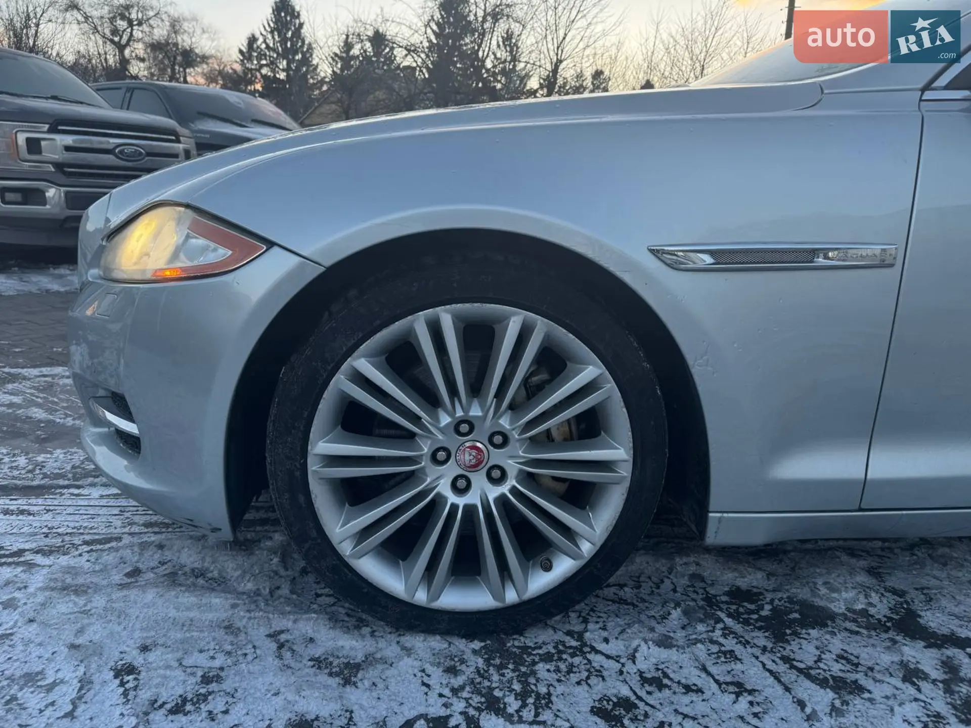 2015 Jaguar XJ - мініатюра 5