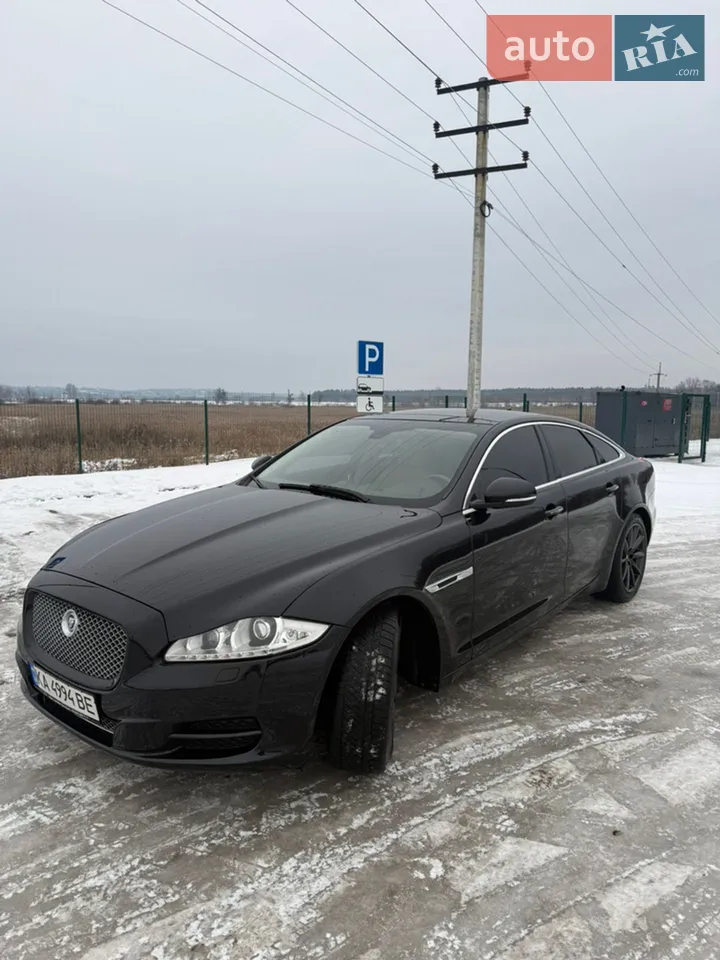 2013 Jaguar XJ - мініатюра 25
