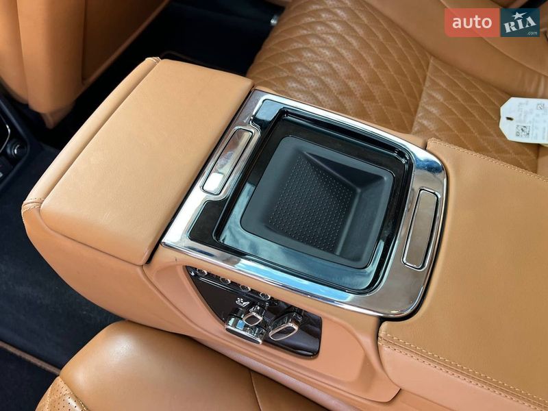 Седан Jaguar XJ 2017 в Львове