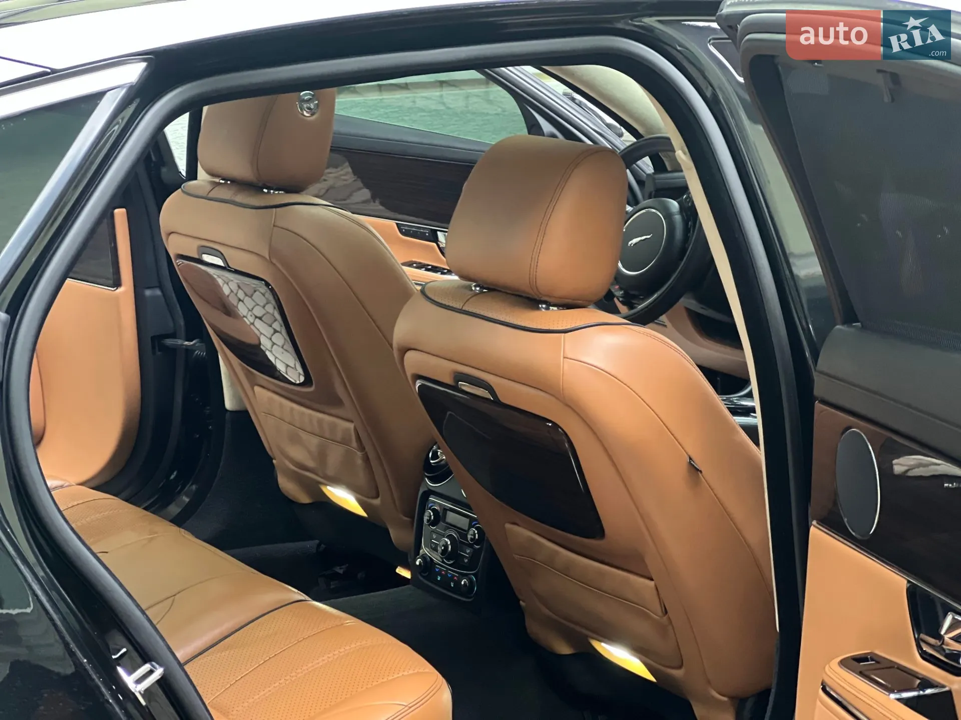 2010 Jaguar XJ - мініатюра 58