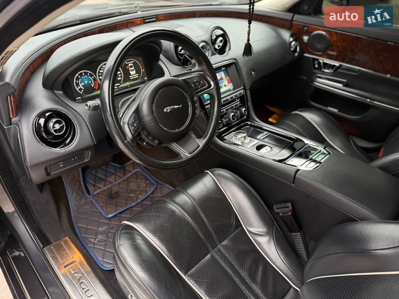 Седан Jaguar XJ 2016 в Житомире
