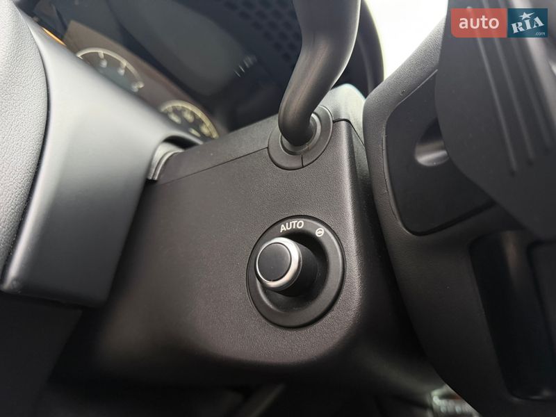 Седан Jaguar XJ 2016 в Житомире