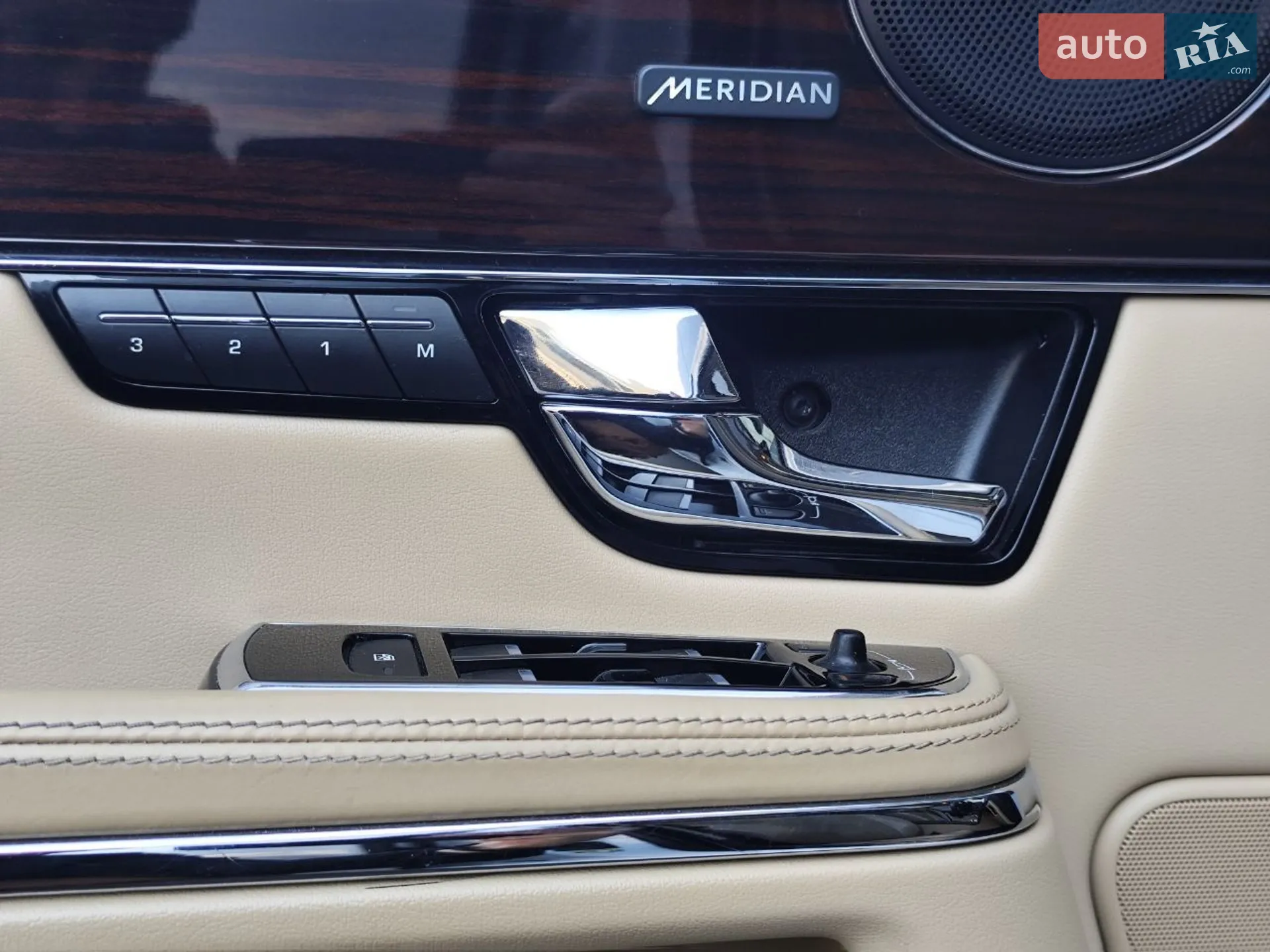 2013 Jaguar XJ - мініатюра 27