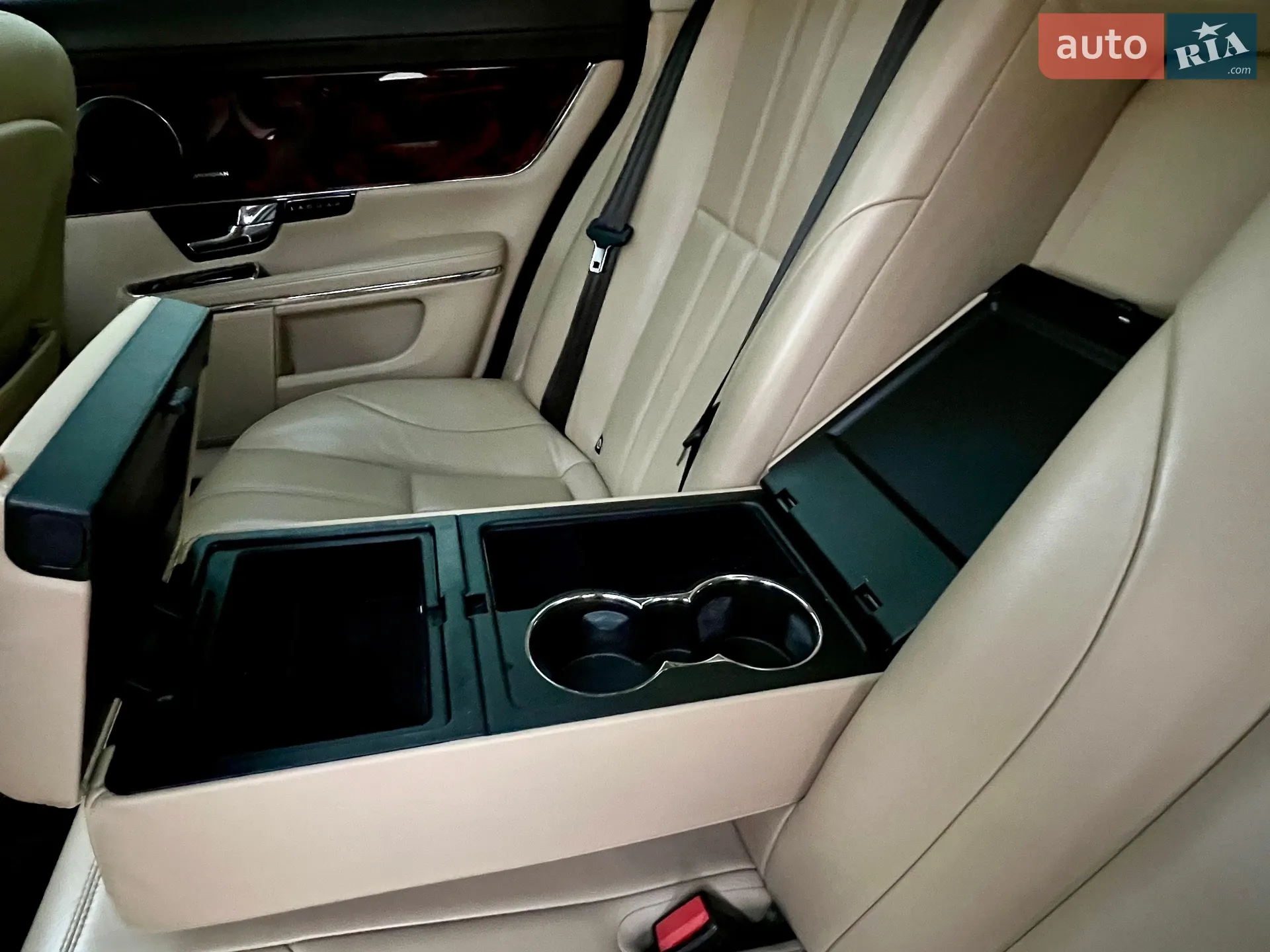 2012 Jaguar XJ - мініатюра 29
