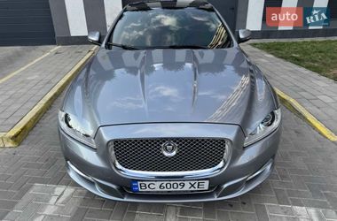 Седан Jaguar XJ 2011 в Львові