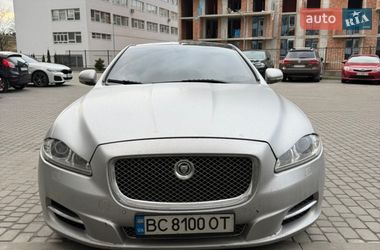 Седан Jaguar XJ 2012 в Львове