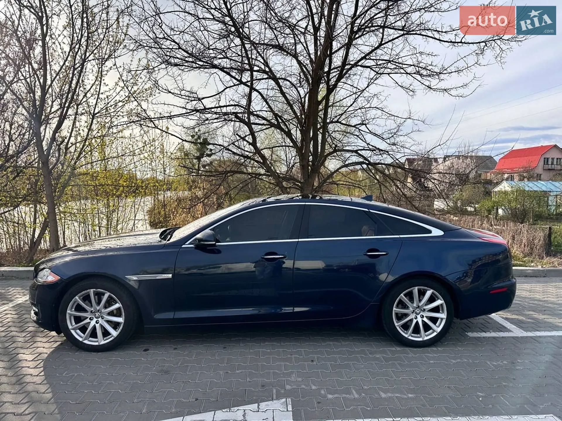 2013 Jaguar XJ - мініатюра 5
