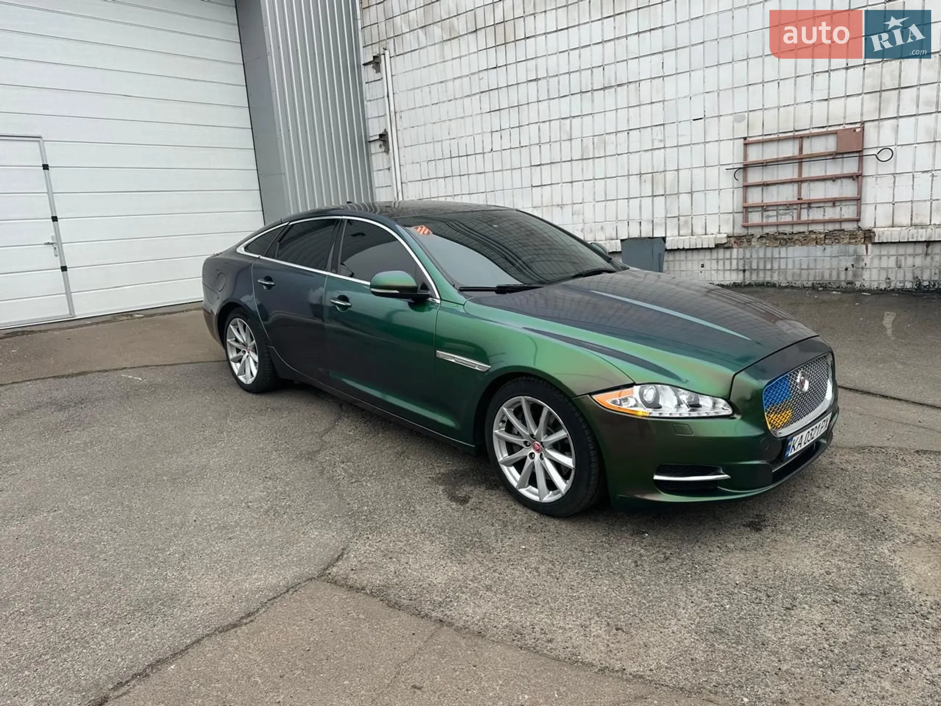 2013 Jaguar XJ - мініатюра 32