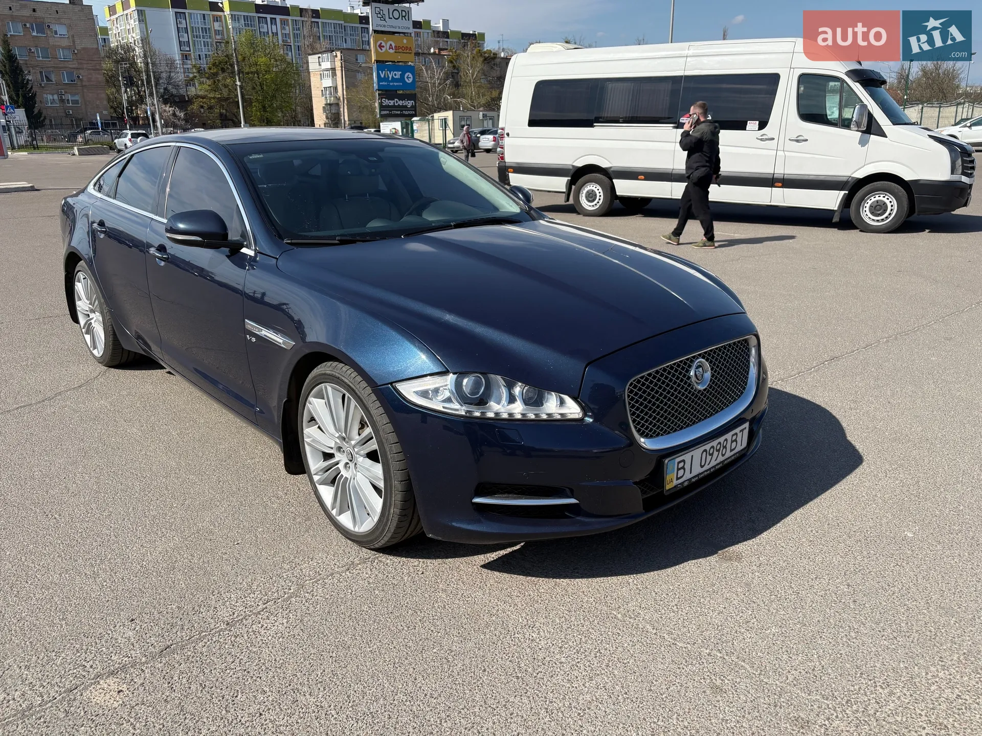 2013 Jaguar XJ - мініатюра 2