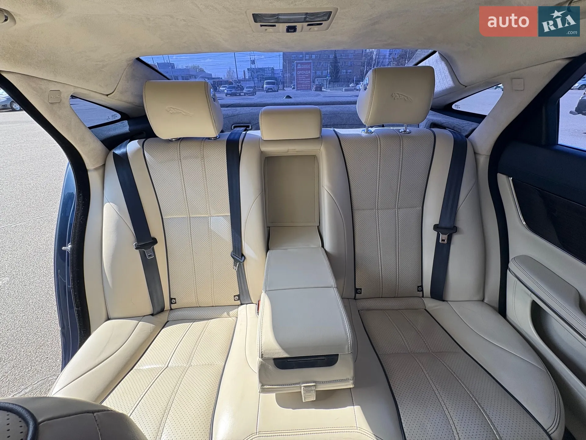 2013 Jaguar XJ - мініатюра 12