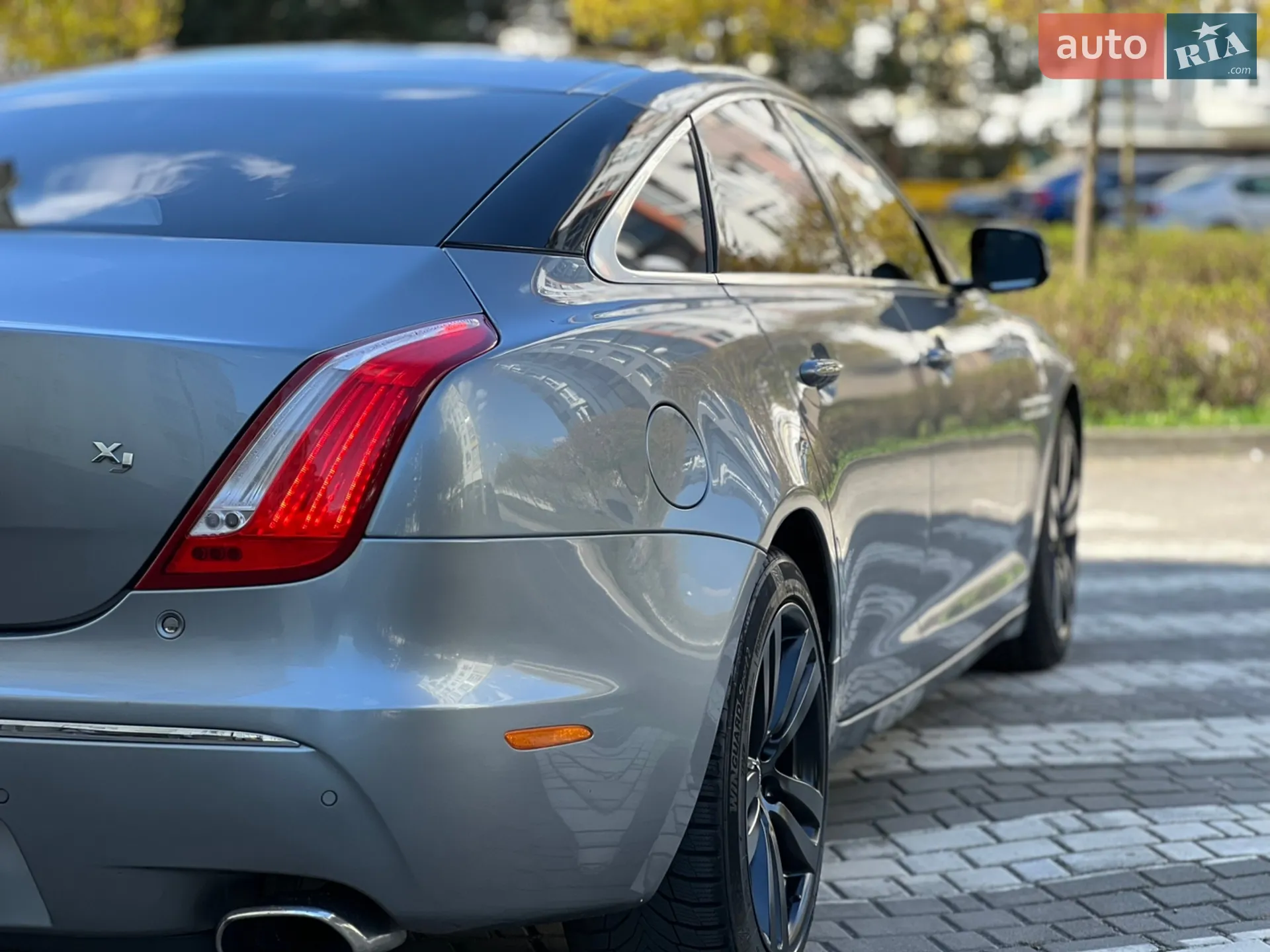2010 Jaguar XJ - мініатюра 26