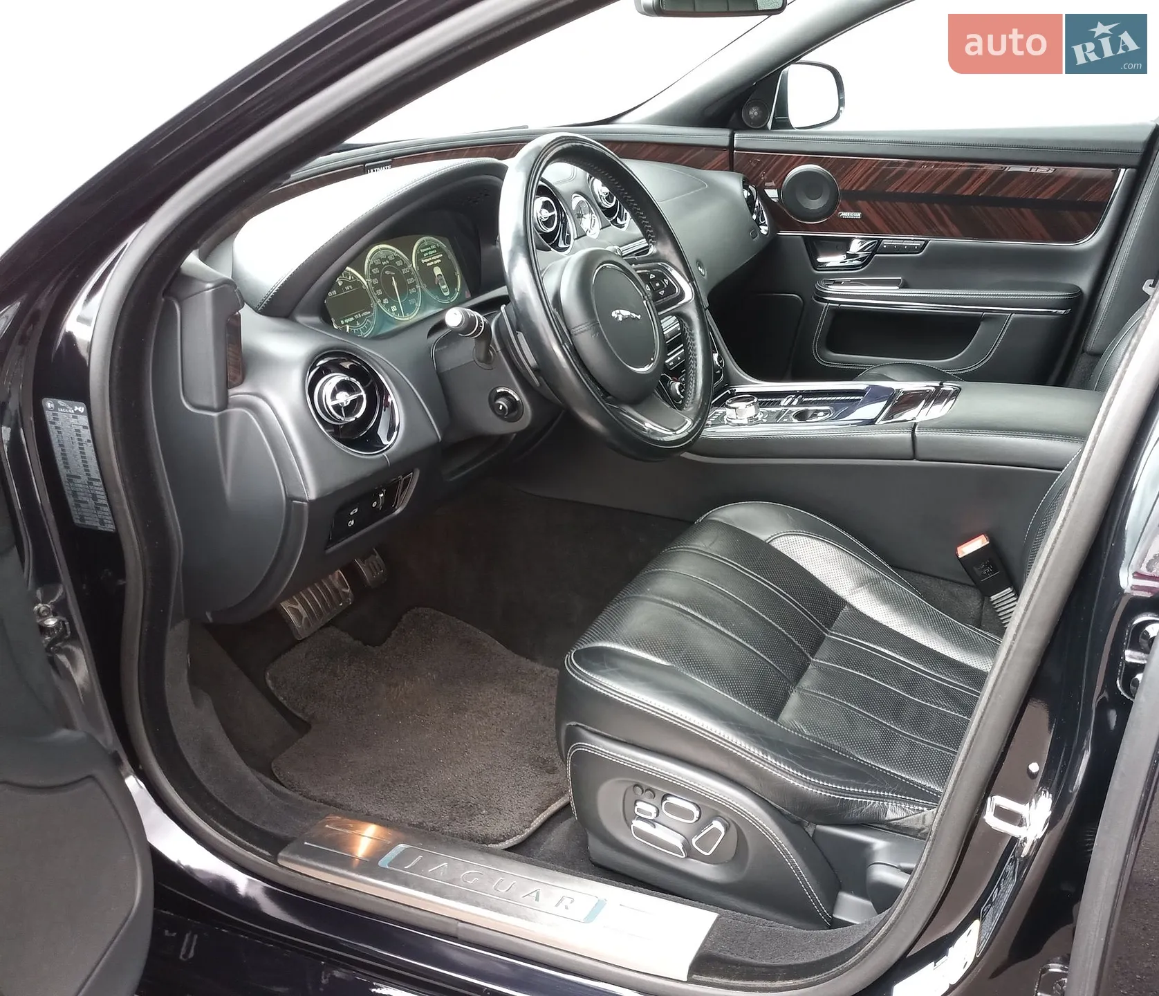 2013 Jaguar XJ - мініатюра 11