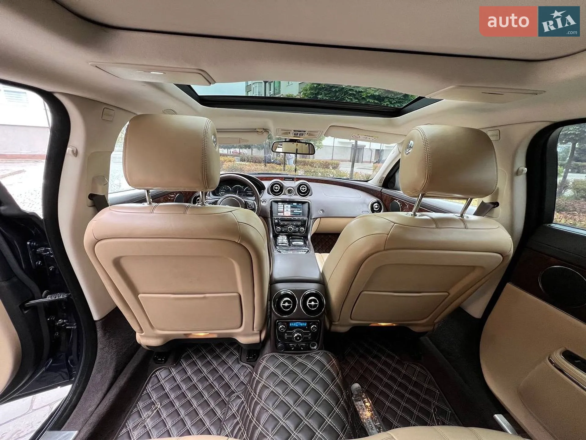 2014 Jaguar XJ - мініатюра 53