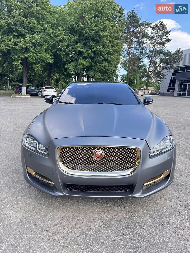 2017 Jaguar XJ - мініатюра 51