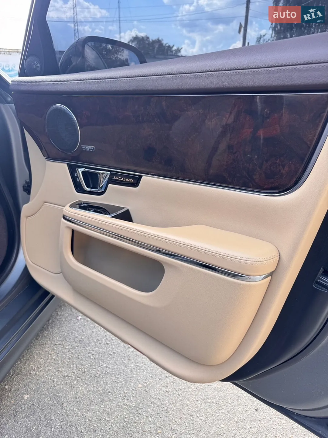 2017 Jaguar XJ - мініатюра 30