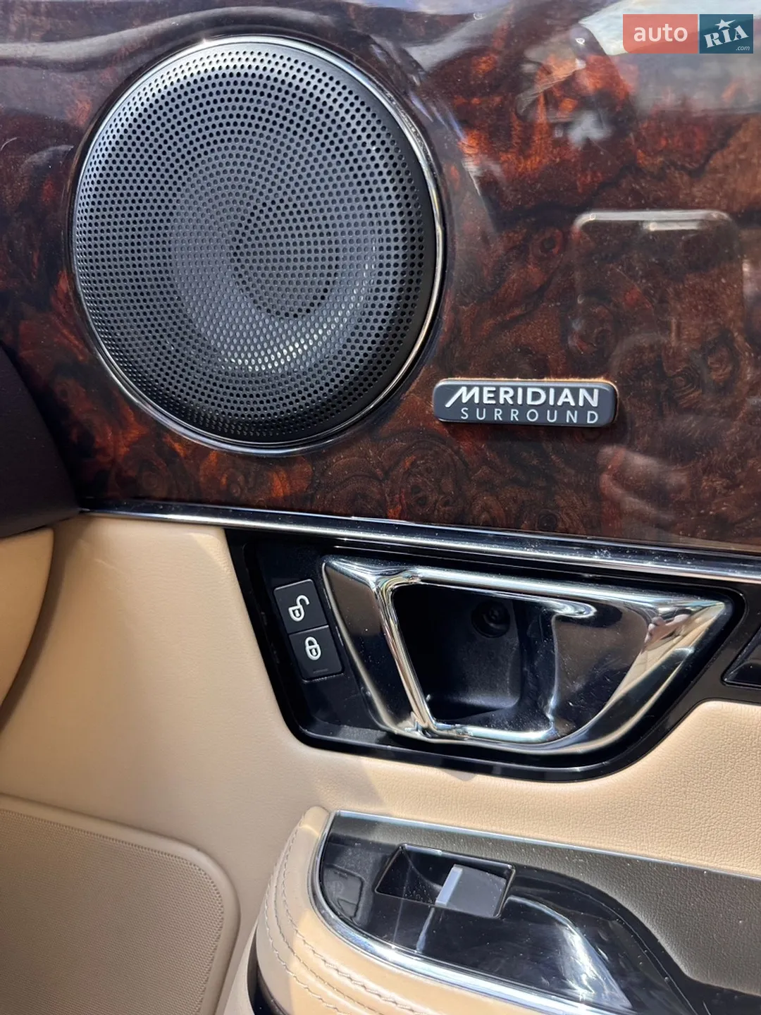 2017 Jaguar XJ - мініатюра 40