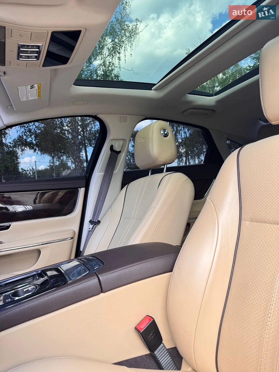 2017 Jaguar XJ - мініатюра 29