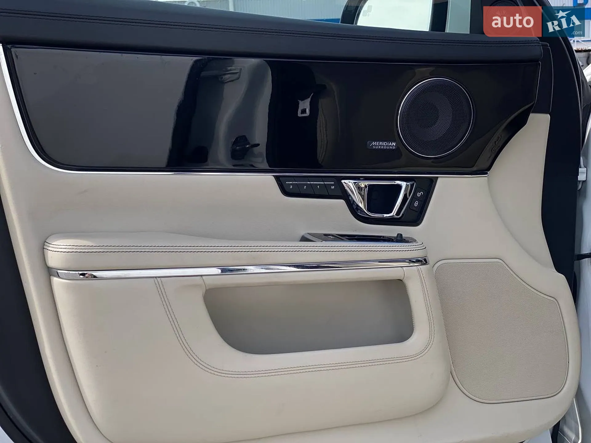 2015 Jaguar XJ - мініатюра 17