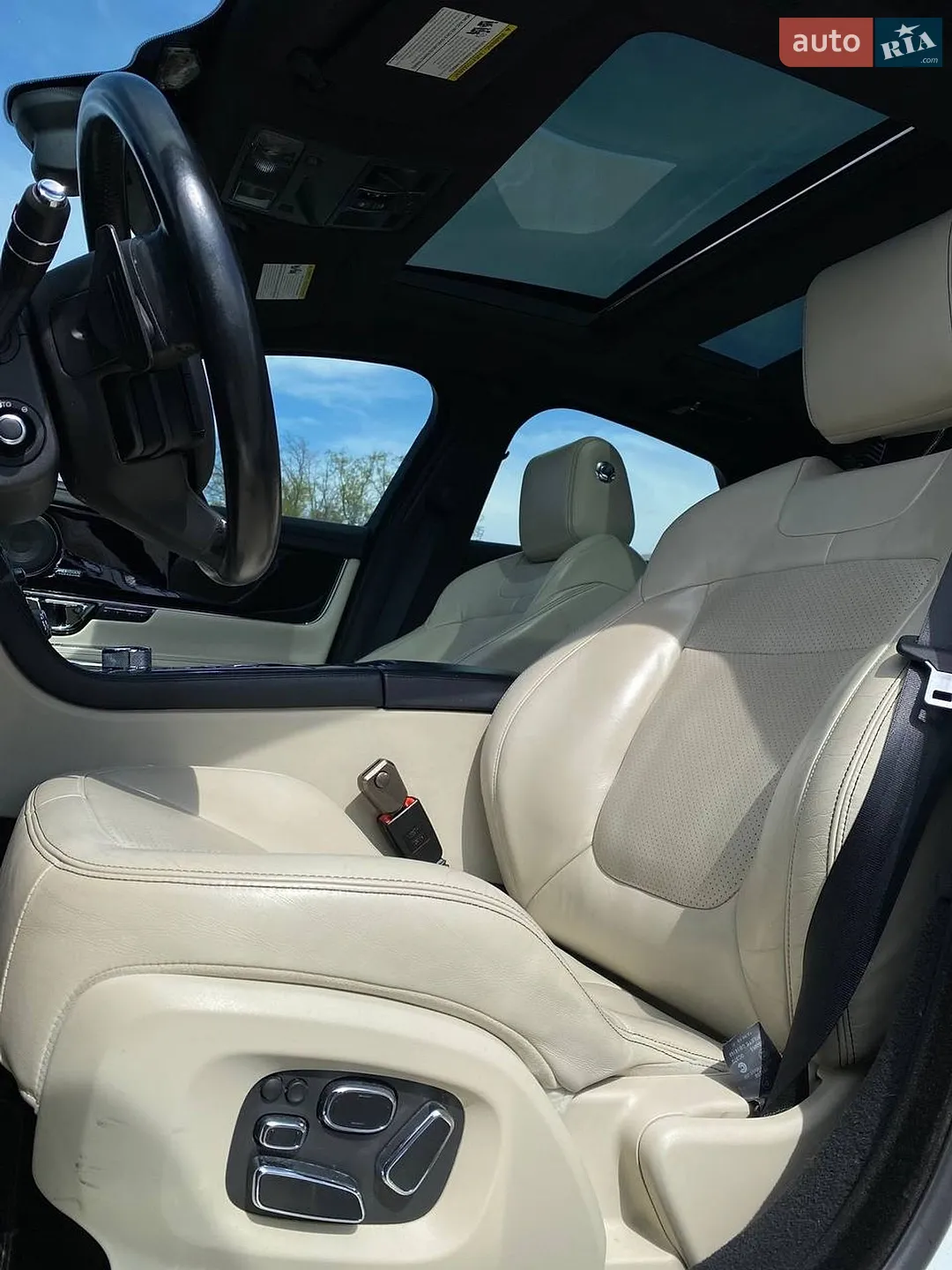 2015 Jaguar XJ - мініатюра 21