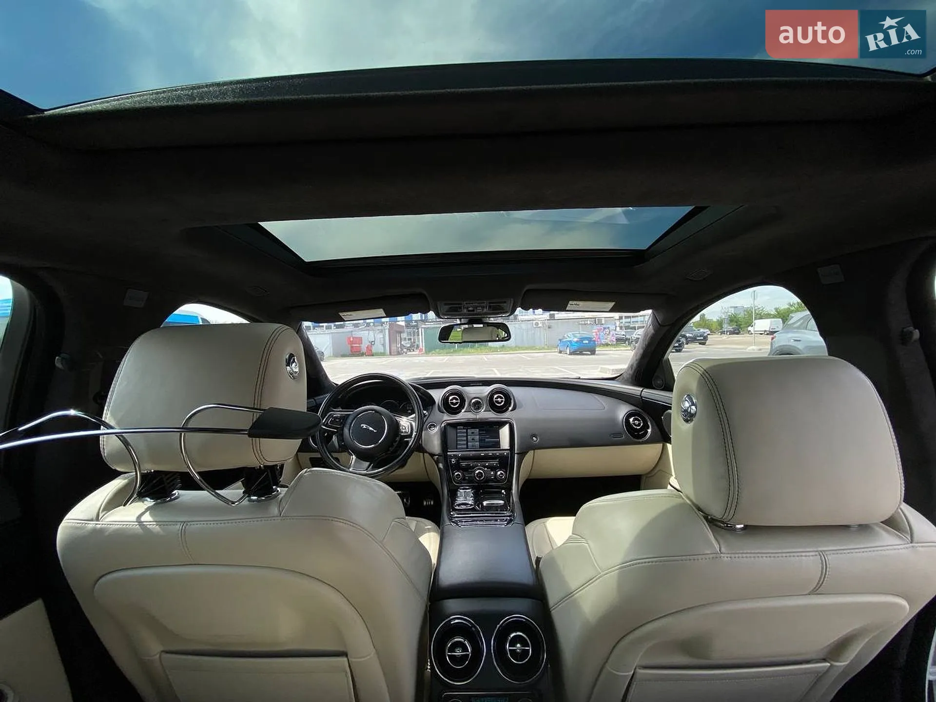 2015 Jaguar XJ - мініатюра 53