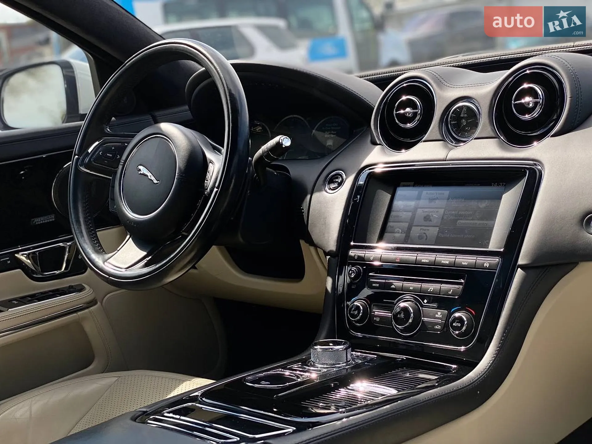 2015 Jaguar XJ - мініатюра 58