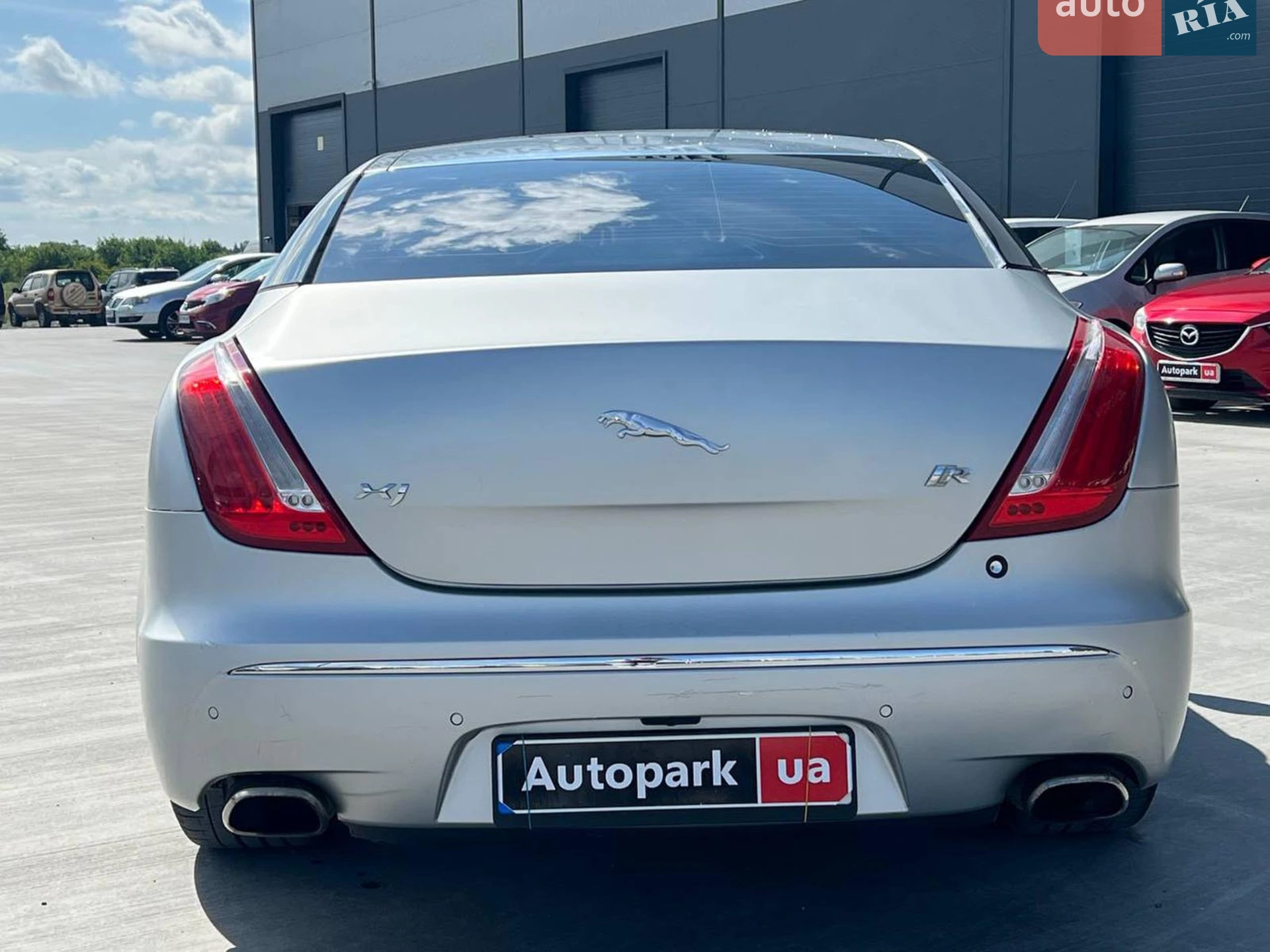 2012 Jaguar XJ - мініатюра 8
