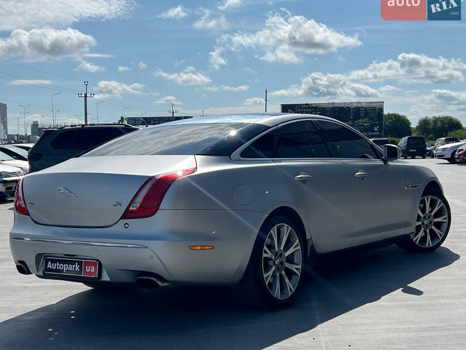 2012 Jaguar XJ - мініатюра 9