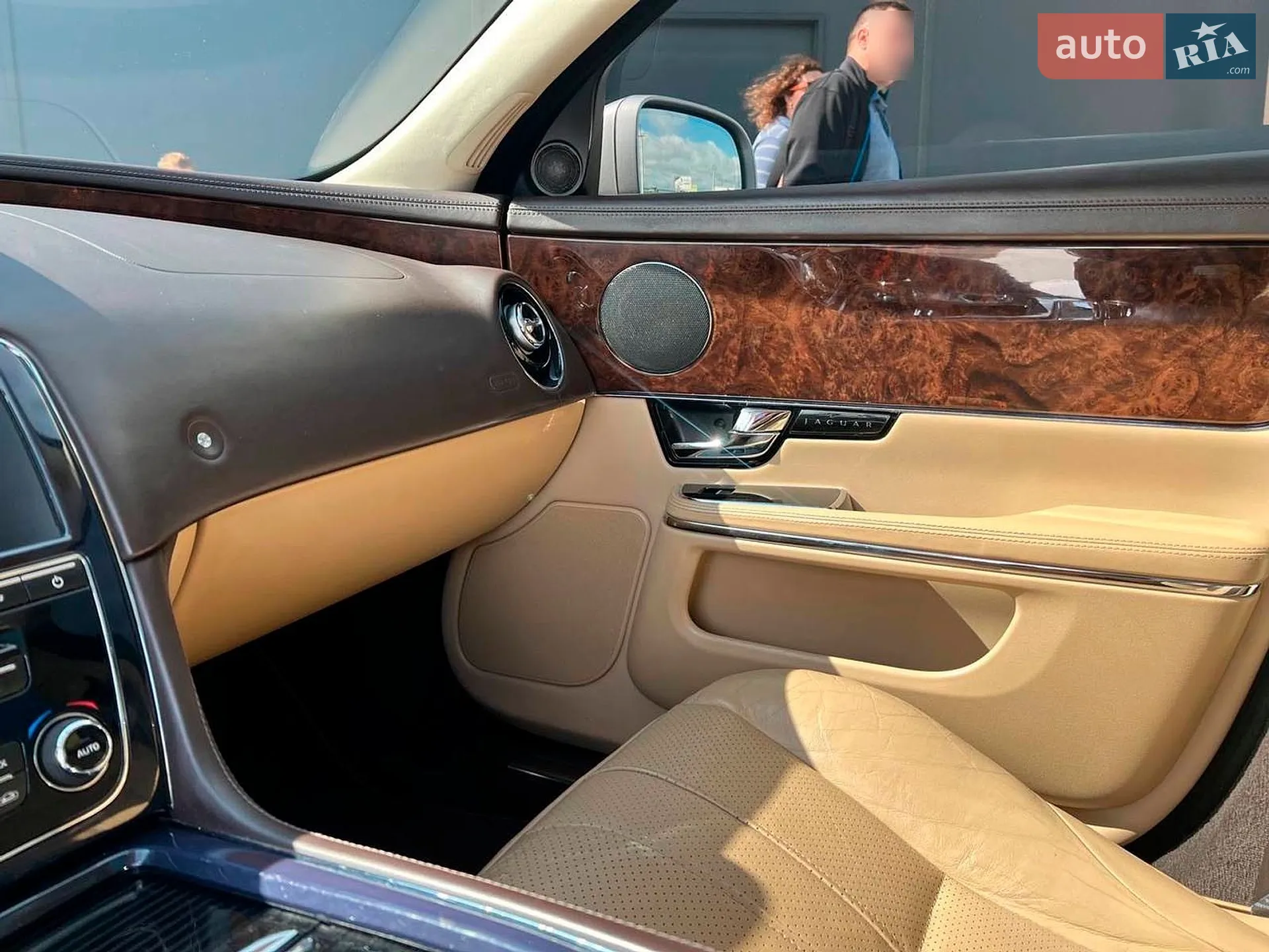 2012 Jaguar XJ - мініатюра 35